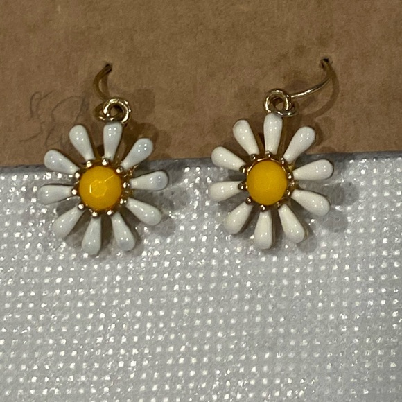 10piece Earring bundle - Picture 5 of 11